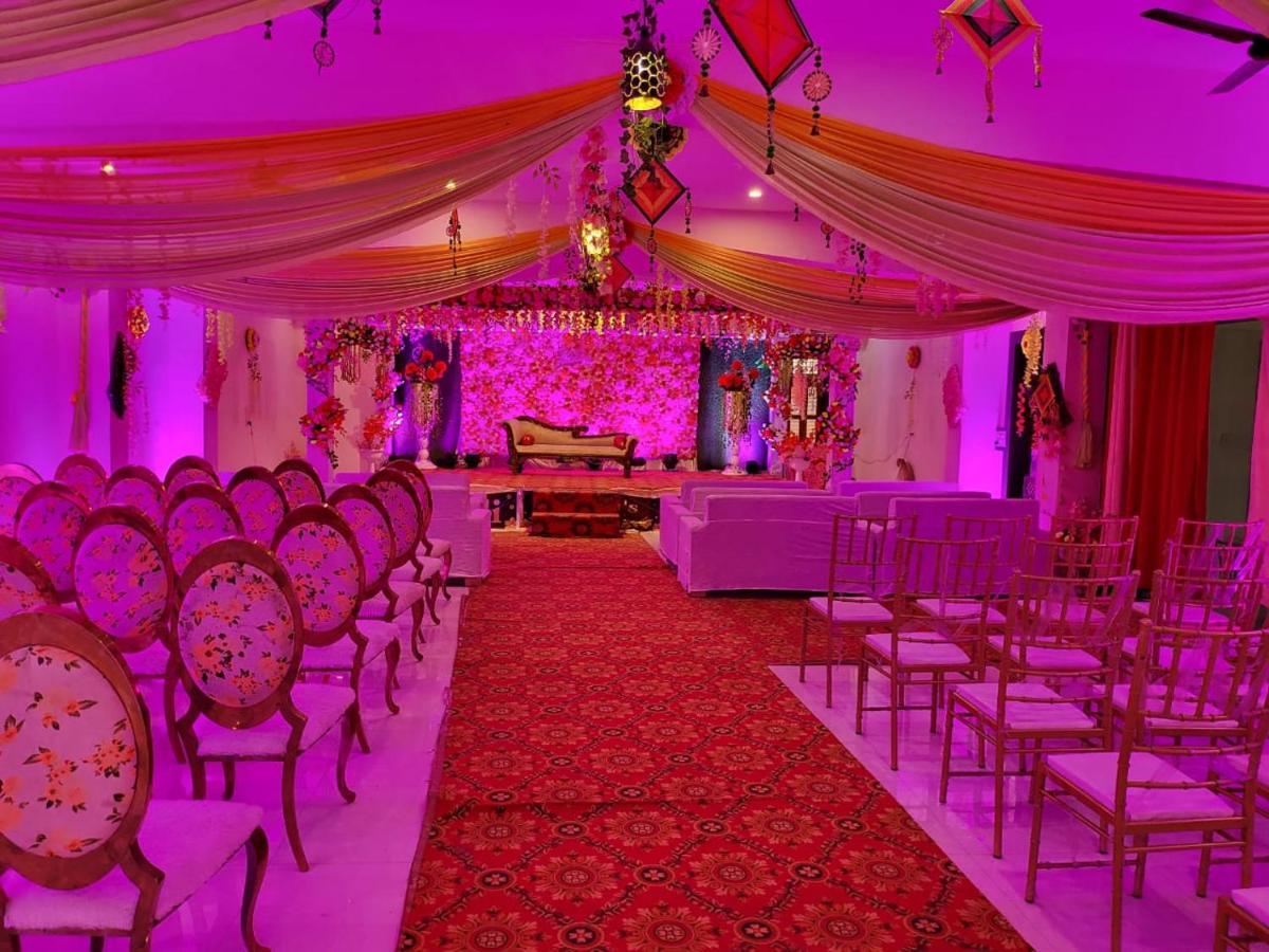 Bundeli Farm Resort & Banquet オルチャ エクステリア 写真